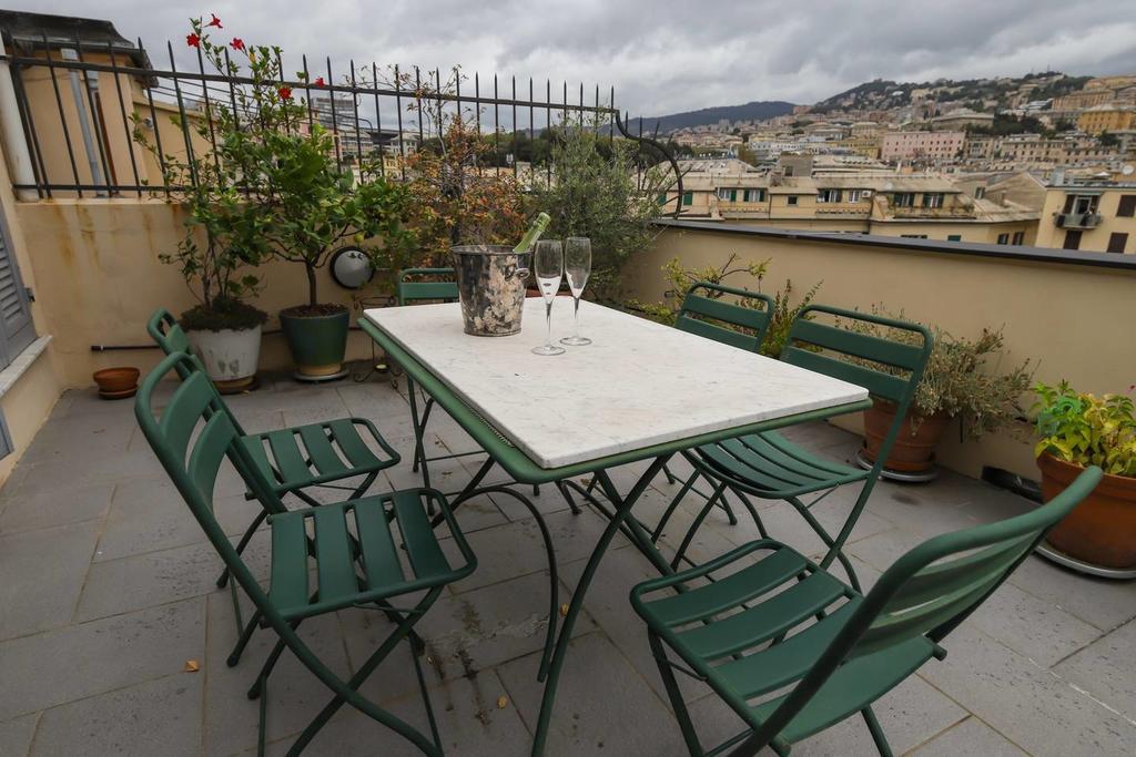 Altido For 3 With Rooftop Balcony And Lovely Cityview Appartement Genua
