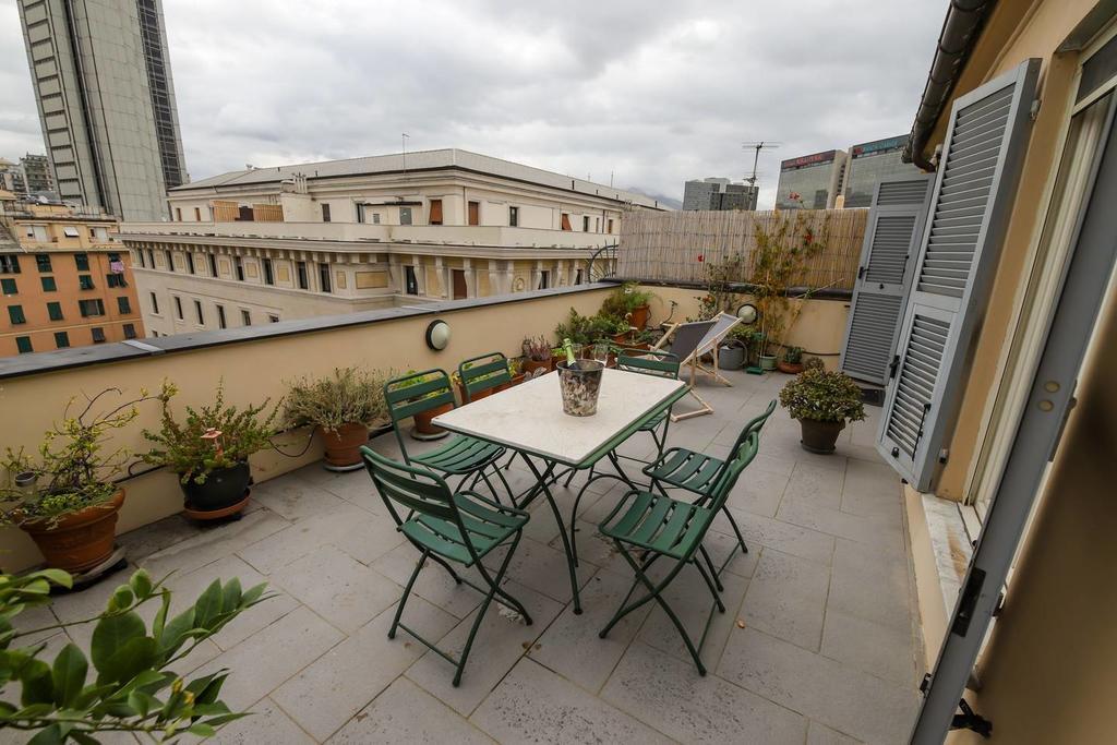 Appartement Altido For 3 With Rooftop Balcony And Lovely Cityview Genua